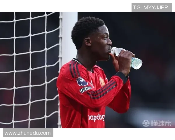 曼晚：B费的说法和10月采访对立，高层清晰表达他是方案中心